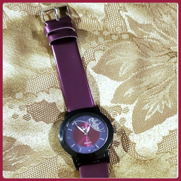 Purple Fashion Watch for Ladies - Picture 6 of 11